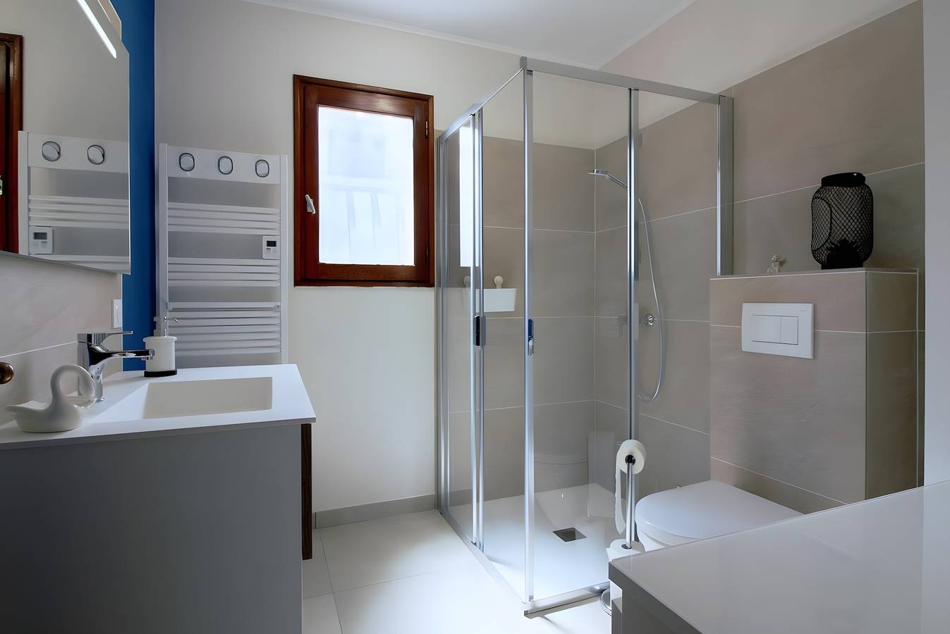 Chambre d’hôtes « Les Pins » avec terrasse partagée, Wi-Fi et climatisation in Gujan-Mestras, Région d'Arcachon