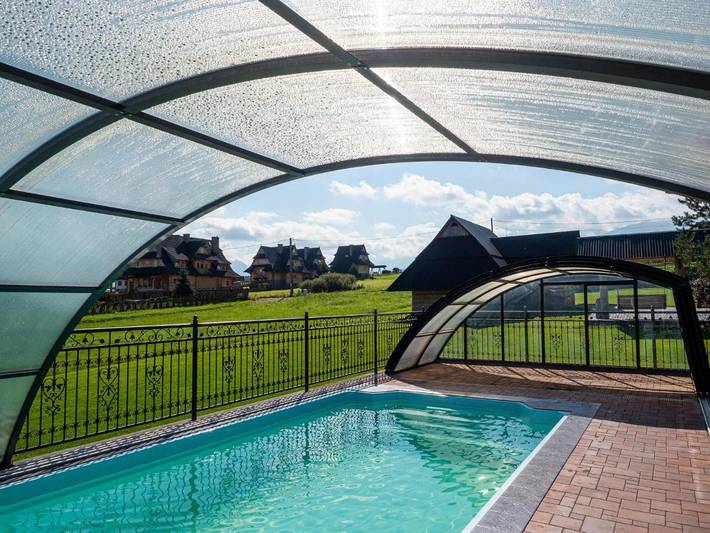 Apartament wakacyjny dla 8 osób, z basen i widok oraz ogród w Murzasichle