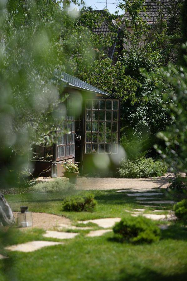 Location de vacances pour 2 personnes, avec jardin et vue ainsi que terrasse et sauna à Rouffach - 2