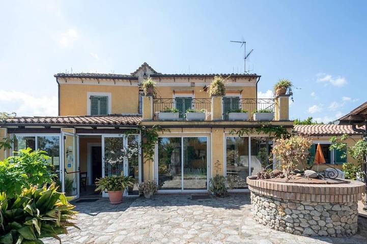 Ferienhaus für 4 Personen, mit Garten und Pool - 1