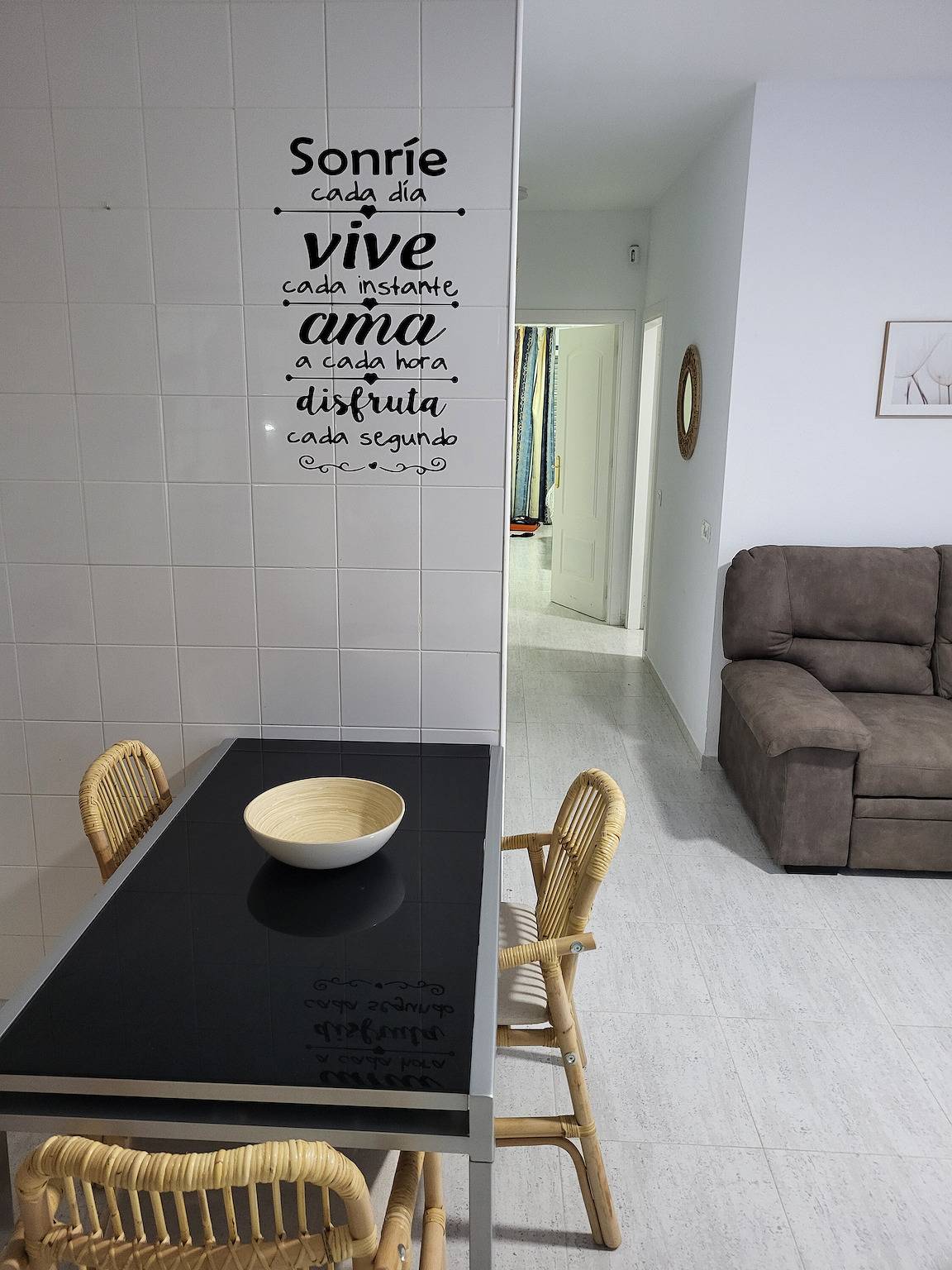 Hel leilighet, Vacation Apartment 'Vanil Blanco' with Mountain View, Private Terrace and Air Conditioning in Playa Blanca, Yaiza