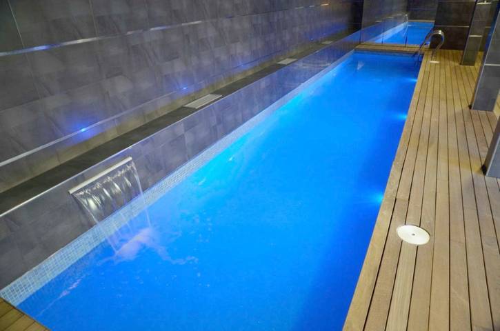 Apartamento de vacaciones para 2 personas, con Terraza y Jacuzzi además de Jardín y Piscina en Parque Nacional de Los Picos de Europa