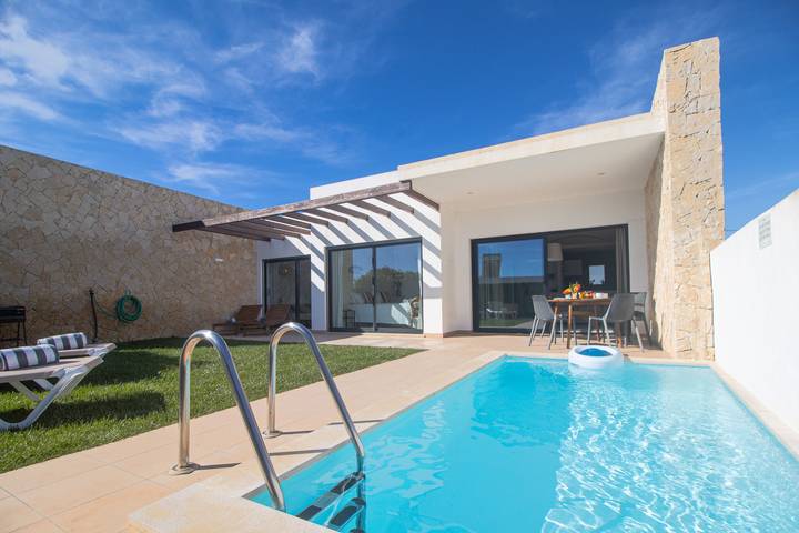 Location de vacances pour 6 personnes, avec jardin à Sagres