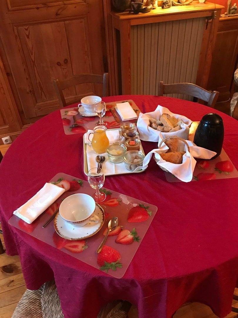 Maison "Patyanne" du Xvème siècle - Chambre in Saint-Bonnet-le-Château, Montbrison