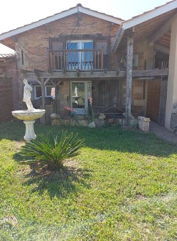 Gîte pour 2 personnes, avec balcon et jardin à Lesparre-Médoc