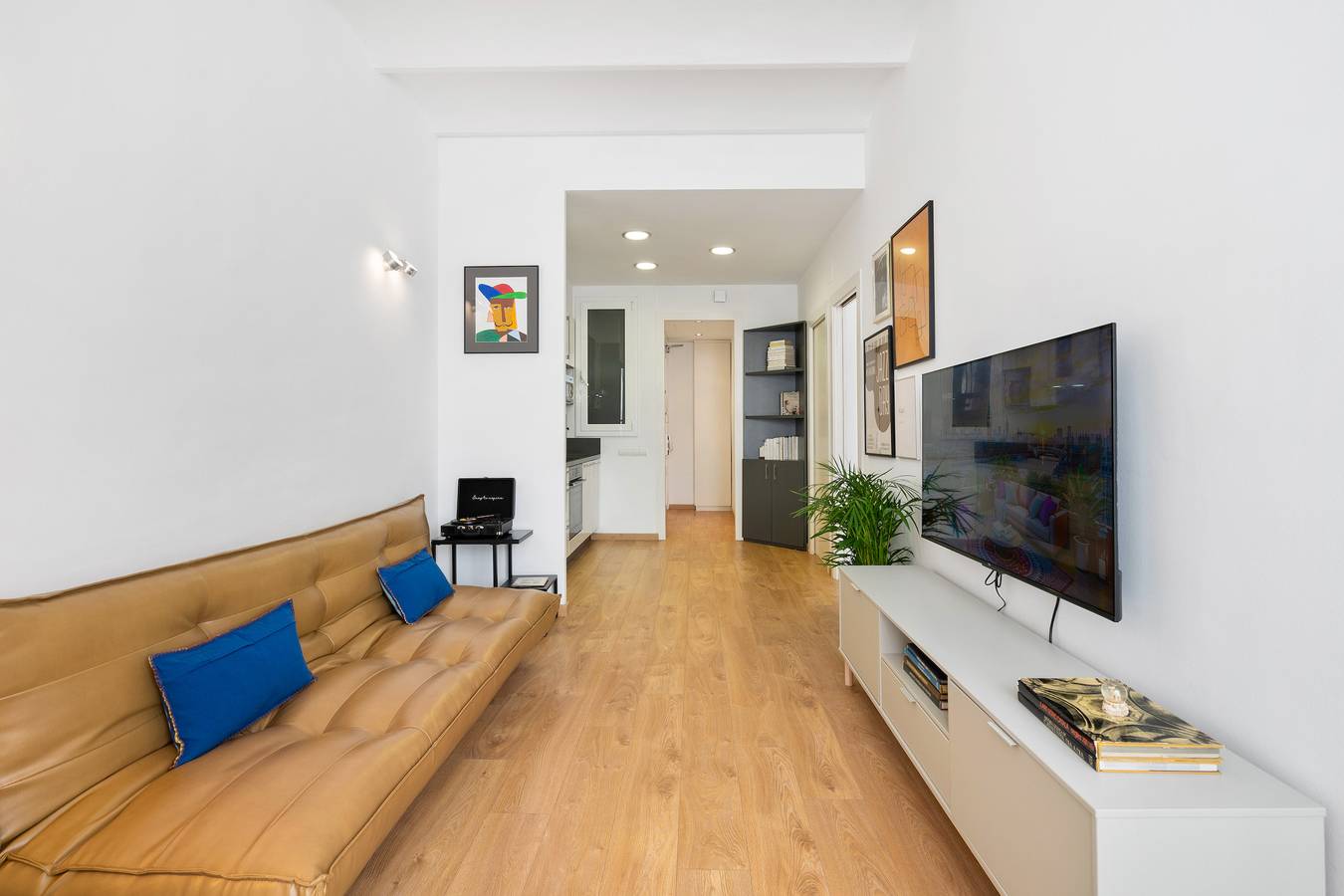 Appartamento intero, Sants Station Base | 500Mb Wi-Fi + A/C in Barcelona Centre, Barcellona