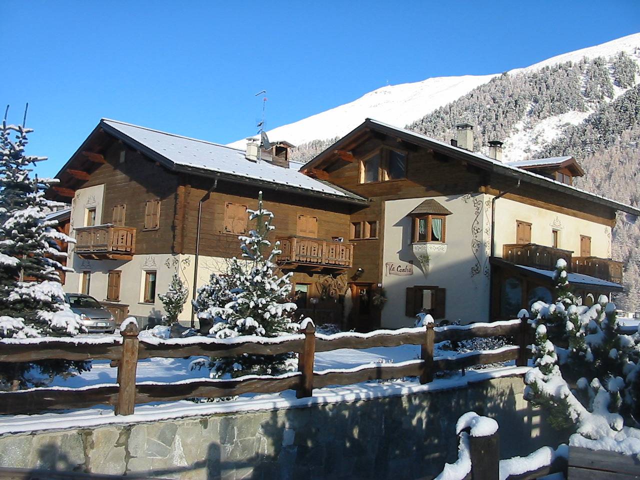 Apartamento entero, Apartamento "Van Gogh Casa Cambra" con vistas a la montaña y Wi-Fi in Livigno, Valtellina