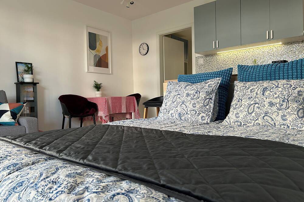 Apartamento entero, New Studio-Free Parking (Evcs) in Budapest, Közép-Magyarország