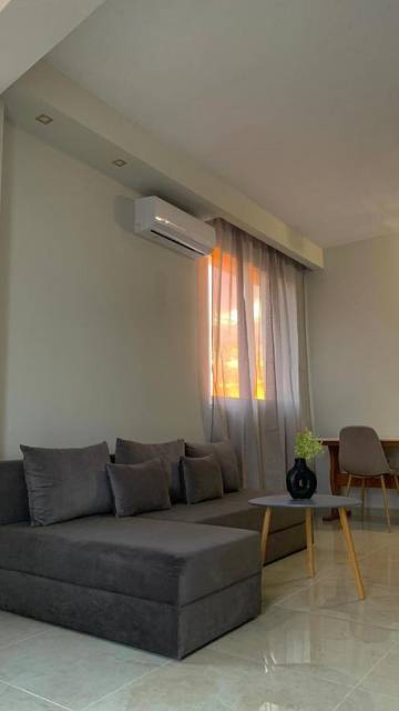 Maison d’hôte pour 3 personnes, avec terrasse et vue, animaux acceptés à Serrès
