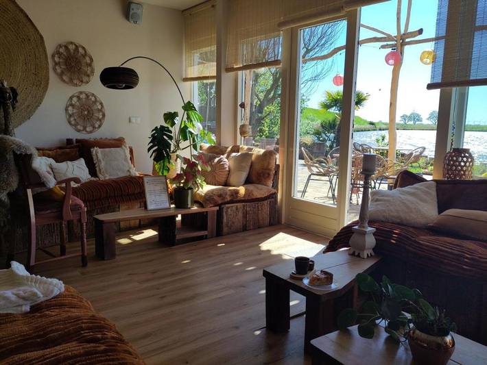 Pension voor 2 personen, with Terras and Tuin as well as Uitzicht aan de Nederlandse kust