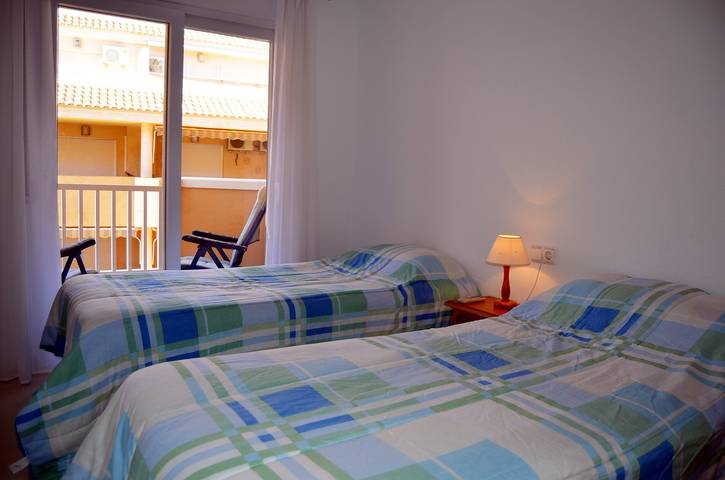 Ferienwohnung für 4 Personen, mit Balkon und Kinderpool, mit Haustier in La Manga - 3
