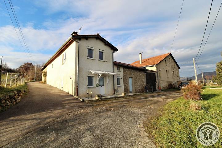 Gîte pour 5 personnes, avec jardin, animaux acceptés