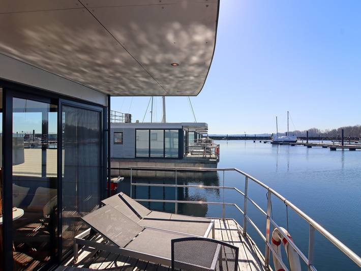 Hausboot für 4 Personen, mit Terrasse in der Mecklenburger Bucht - 2