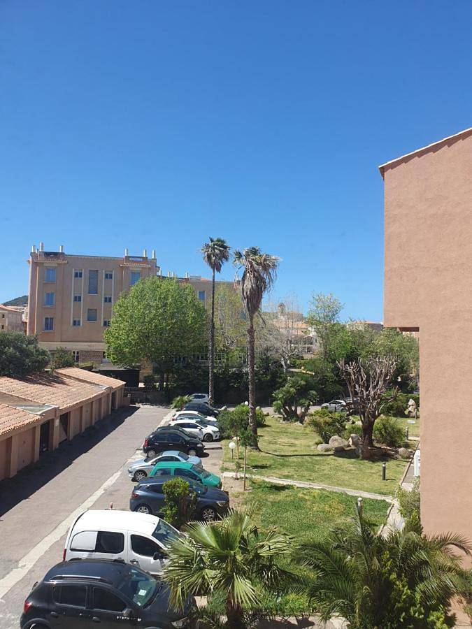 Gîte pour 2 personnes, avec balcon dans Plage De Napoleon L Ile Rousse - 2