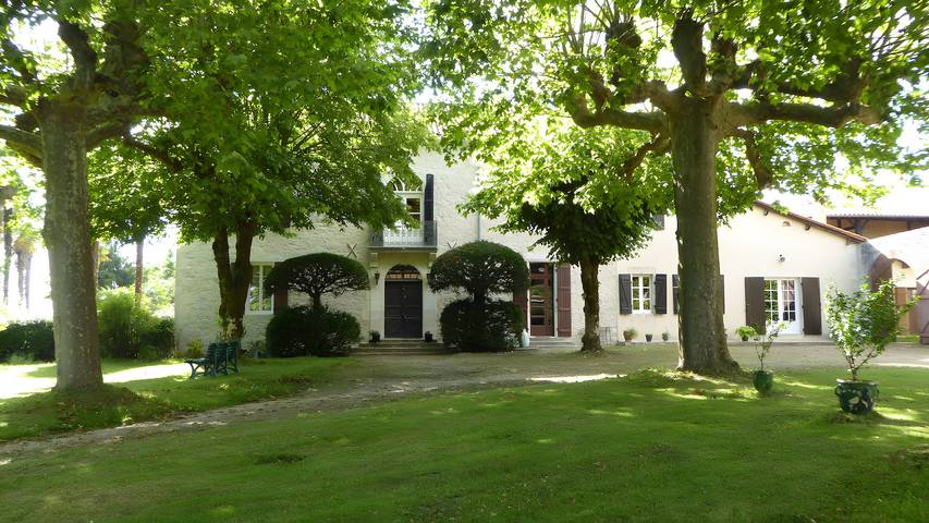 Gîte pour 6 personnes, avec jardin, animaux acceptés à Créon-d'Armagnac