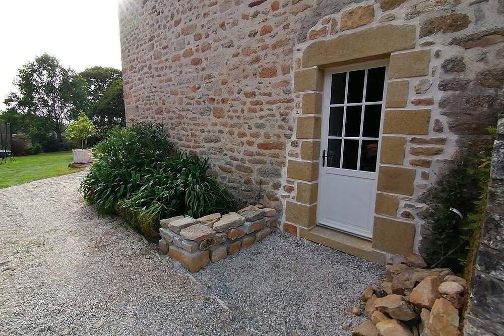 Propriété Familiale de Caractère, Dans un Manoir Breton in Theix, Côte des Mégalithes