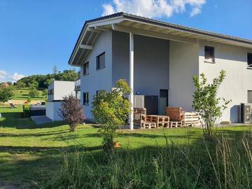 Gîte pour 4 personnes, avec jardin à Avenches