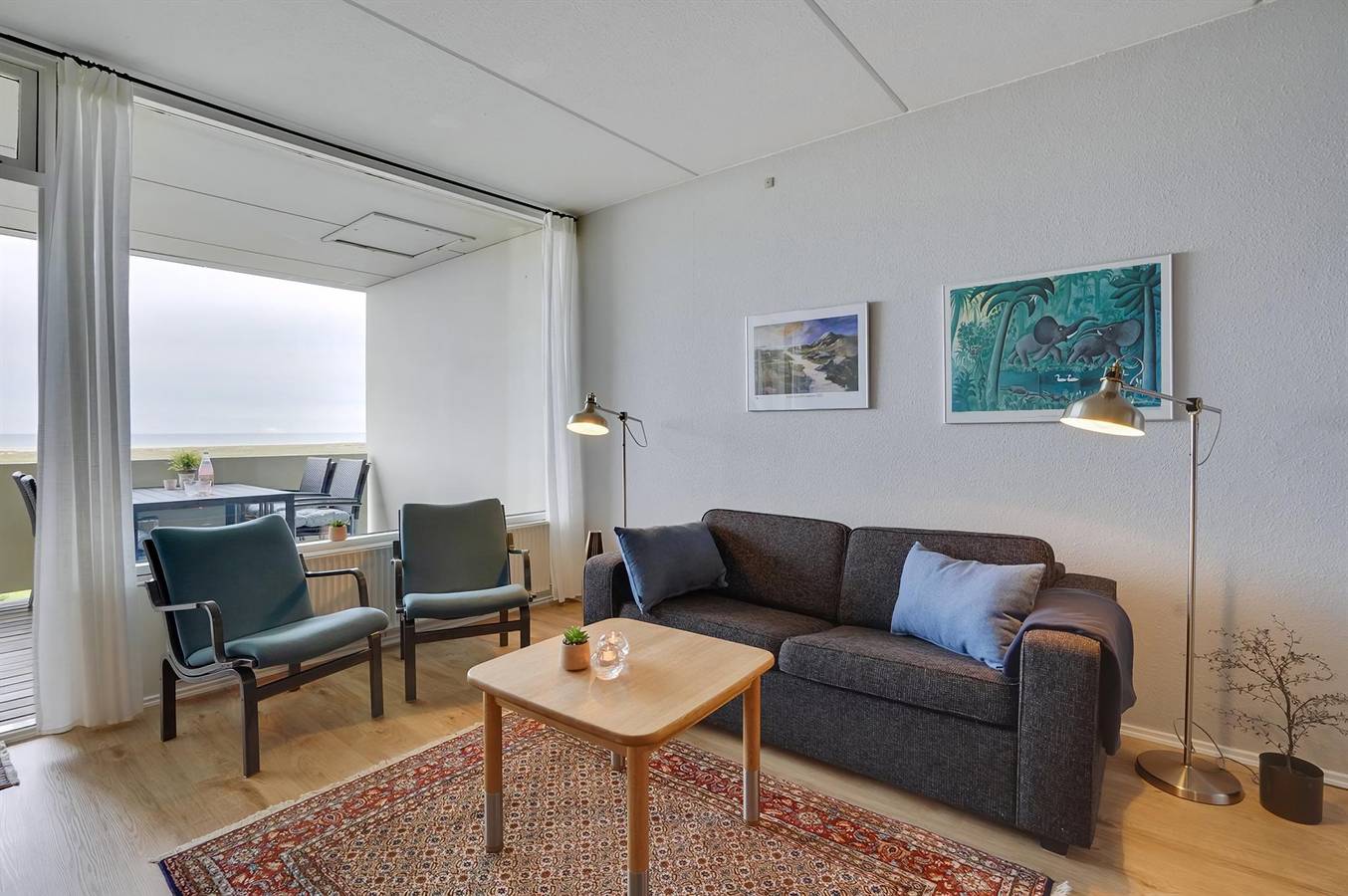 Hel lejlighed, Pet friendly apartment in Fanø with outdoor swimming pool in Nordby, Wadden Sea National Park