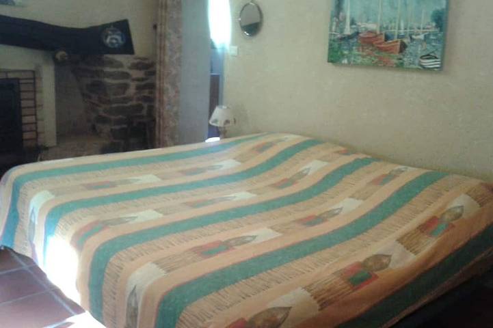 Location de vacances pour 7 personnes, avec jardin et piscine à Loubejac - 2