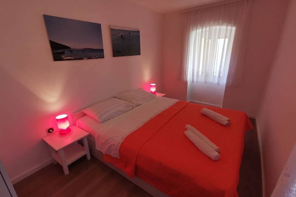 Ganze Wohnung, Ferienwohnung in Stivan mit Terrasse, Klimaanlage, W-Lan (920-2) in Martinscica, Cres