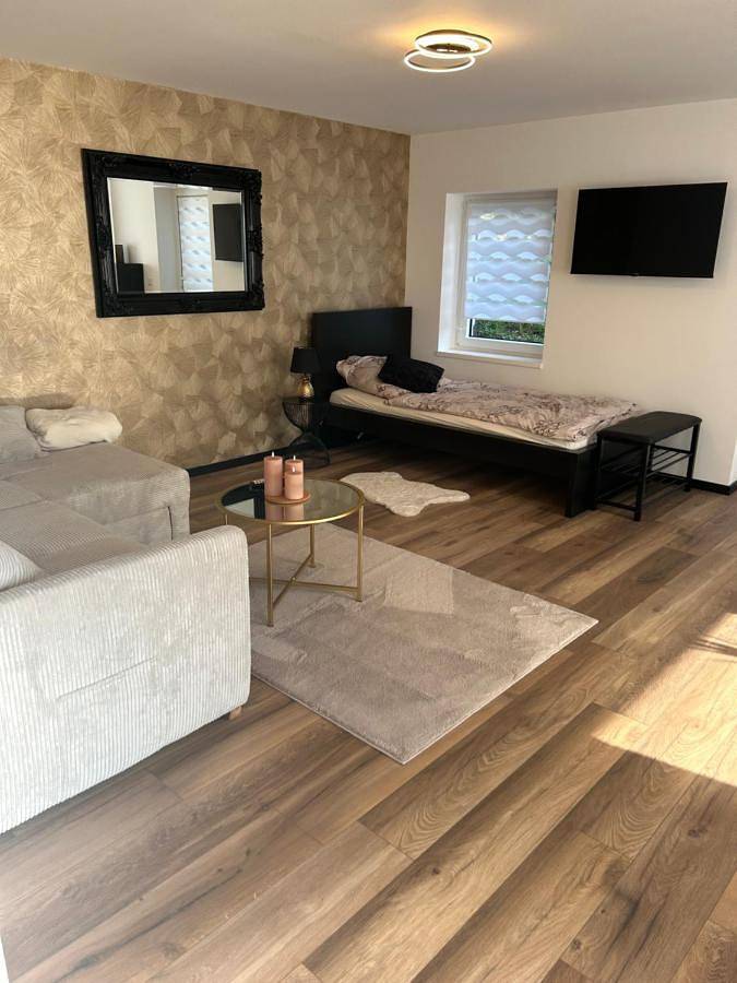 Ganze Wohnung, Ferienwohnung Ambiente 1 in Naumburg (Hessen), Hessisches Bergland