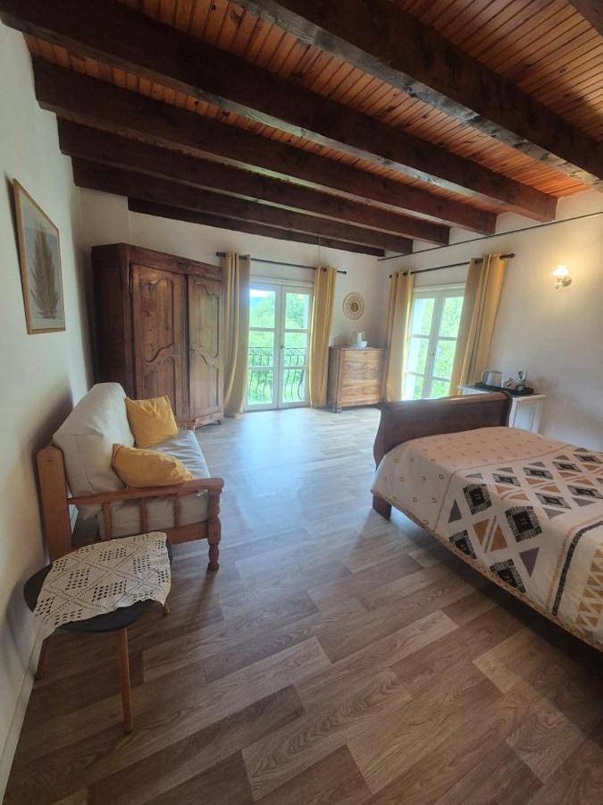 Maison d’hôte pour 2 personnes, avec balcon et vue à La Celle-sous-Gouzon - 3