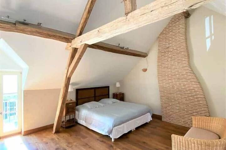Location de vacances pour 12 personnes, avec jardin à Thésée - 2
