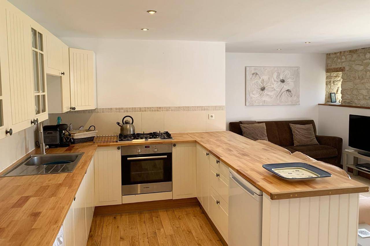 Appartement entier, Two-Bedroom Apartment in Mandeville-en-Bessin, Région de Bayeux