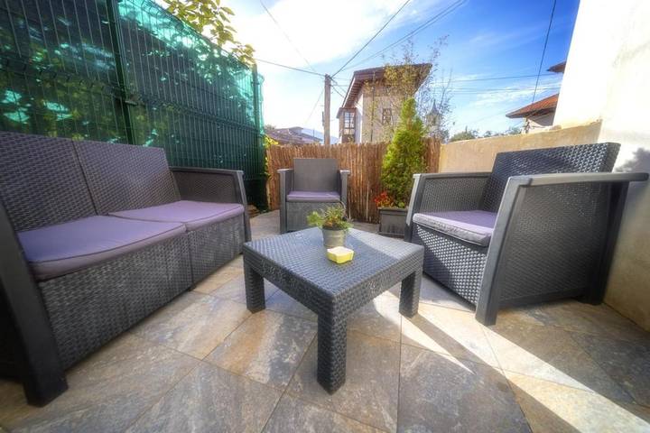 Location de vacances pour 6 personnes, avec Balcon et Terrasse ainsi que Jardin et Vue dans Porrúa