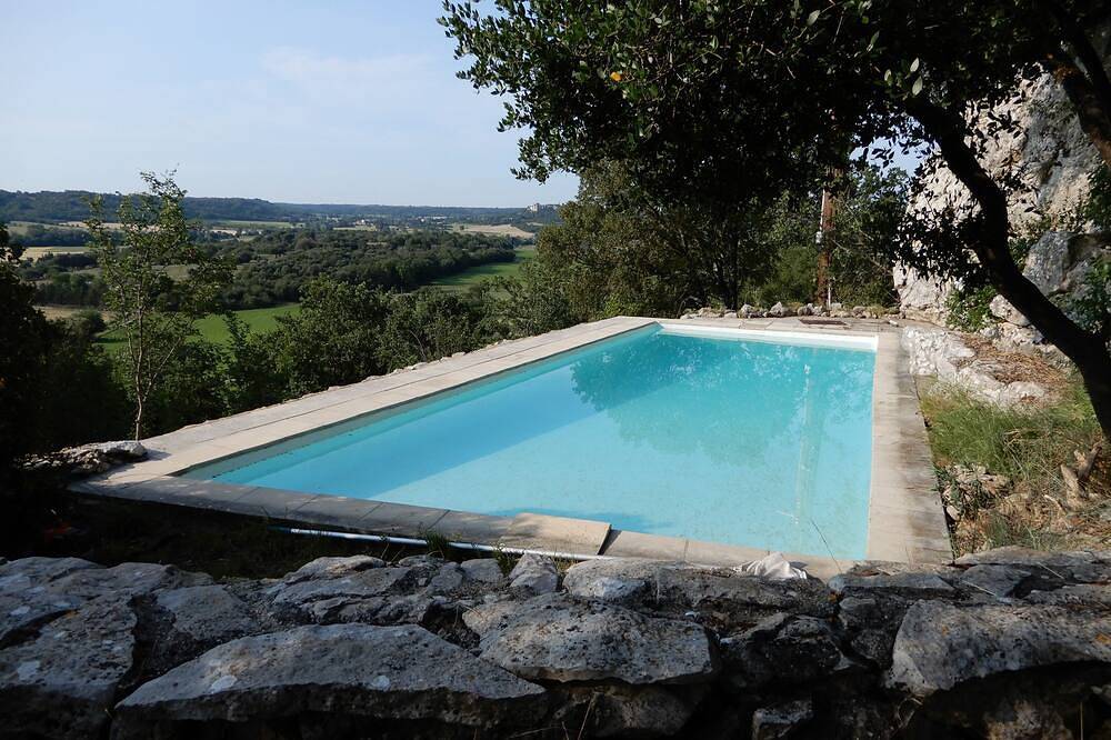 Très beau mas en pierre avec piscine dans le pays d'Uzès in Lussan, Région de Nîmes