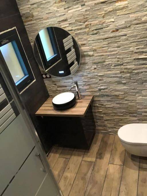 Gîte pour 5 personnes, avec jardin ainsi que jacuzzi et terrasse à Anthy-sur-Léman - 4