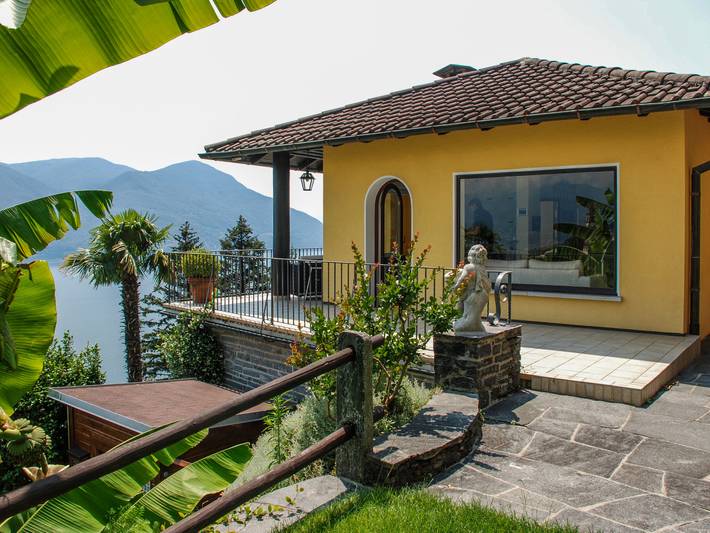 Ferienhaus für 6 Personen, mit Seeblick und Garten sowie Ausblick im Ticino - 2