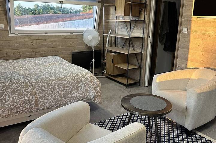 Gîte pour 2 personnes, avec Jardin à Les Attaques - 2
