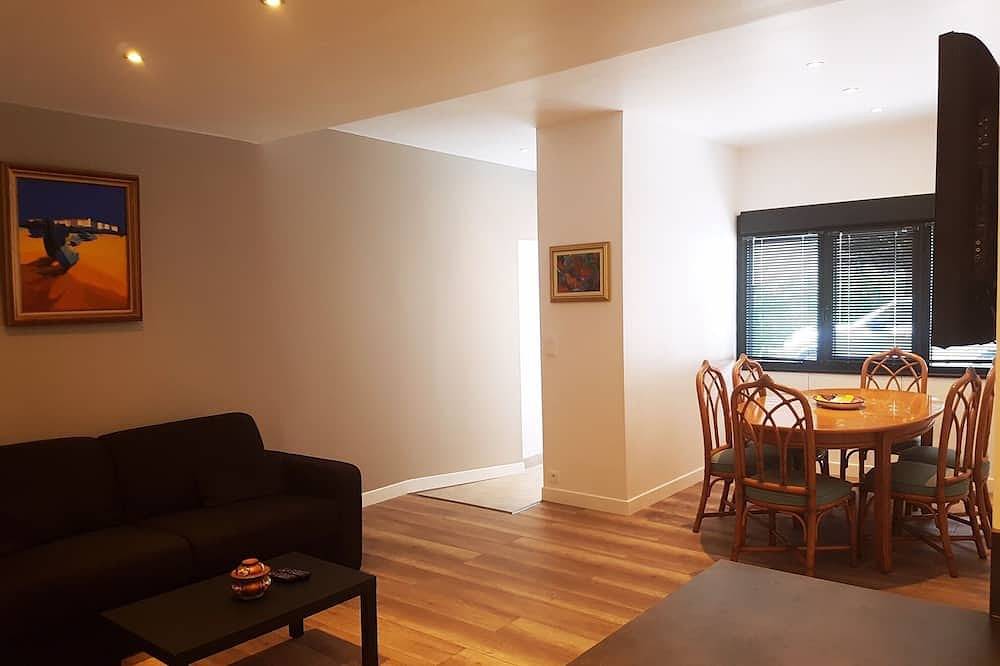 Entire apartment, Le cocon meldois, In a quiet residential area, in the center of Meaux in Meaux, Seine-et-Marne