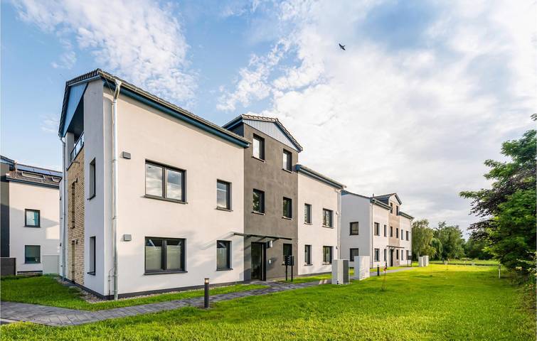 Ganze Ferienwohnung, Gemütliche Wohnung 1,5 km von Badestelle Mili Beach in Rechlin, Müritz