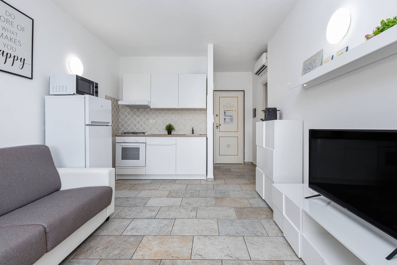 Casa vacanze 'Casa Vacanze Lo Squalo' con Wi-Fi e aria condizionata in Moriscu, Pittulongu