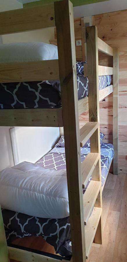 Gîte pour 5 personnes, avec Balcon et Terrasse ainsi que Jardin et Vue à Lacaze - 4