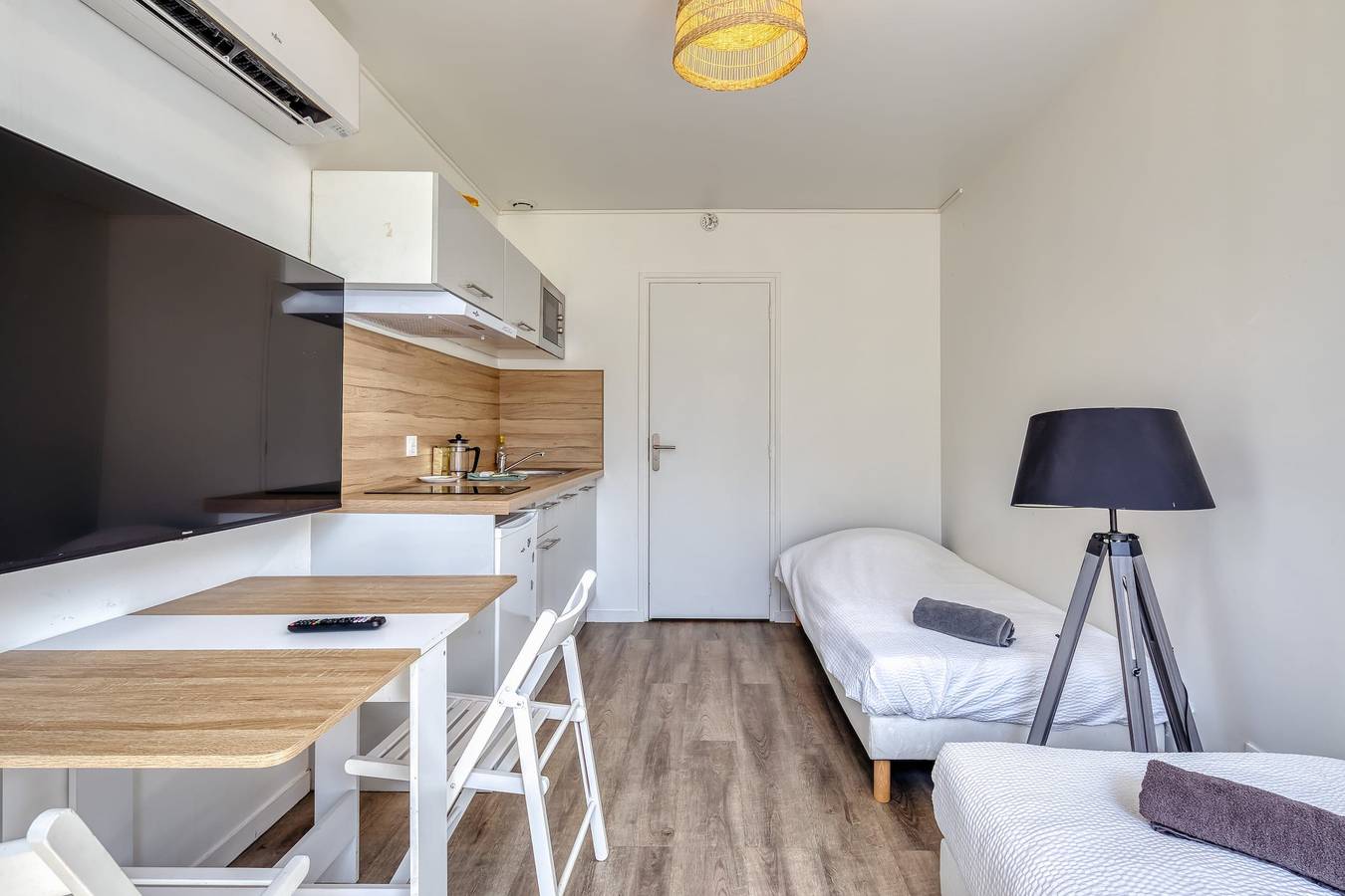 Studio entier, Studio avec Wifi proche Rouen in Saint-Étienne-du-Rouvray, Région de Rouen