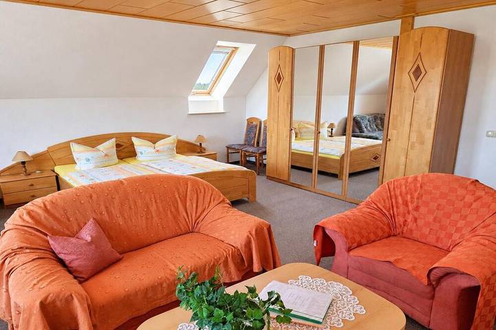 Ganze Wohnung, Grand appartement au cœur de la Saxe in Nebelschütz, Oberlausitz-Niederschlesien