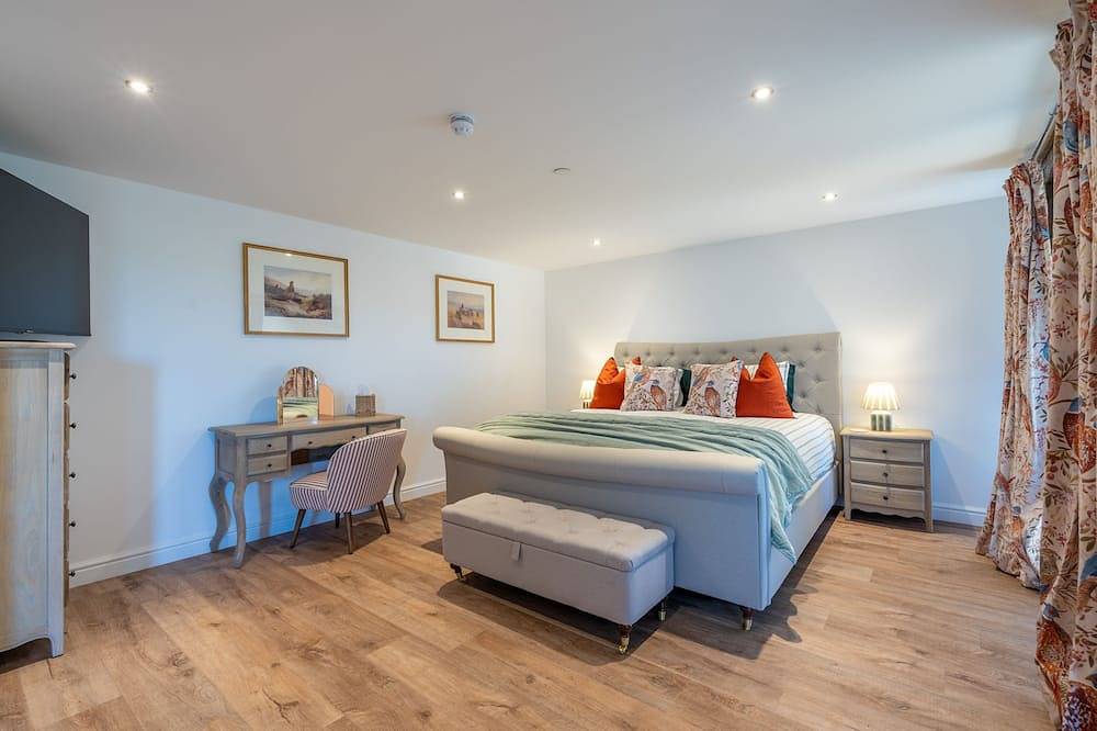 Luxury Barn with Hot Tub in Happisburgh, Norfolk