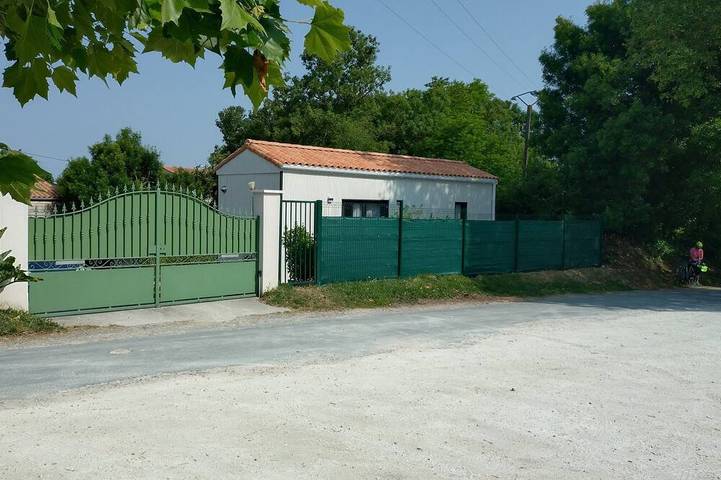 Location de vacances pour 2 personnes, avec terrasse à Dompierre-sur-Mer