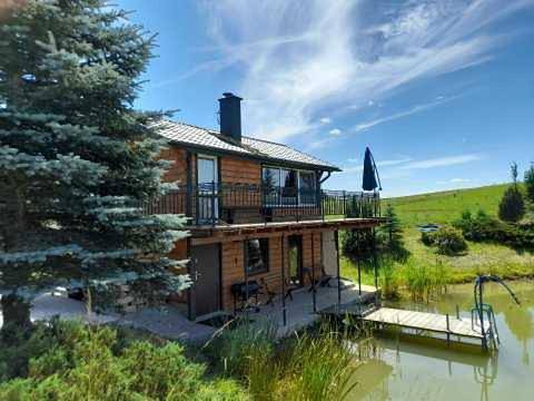 Domek nad stawem in Podlasie