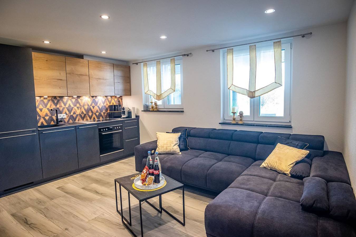 Ganze Wohnung, Familie-Suite Exklusiv in Friedrichshafen mit überdachter Terrasse und Garten in Friedrichshafen, Region Bodensee-Oberschwaben