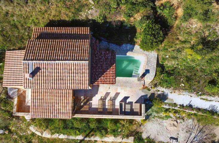 Location de vacances pour 6 personnes, avec jardin et terrasse à Cotignac - 2