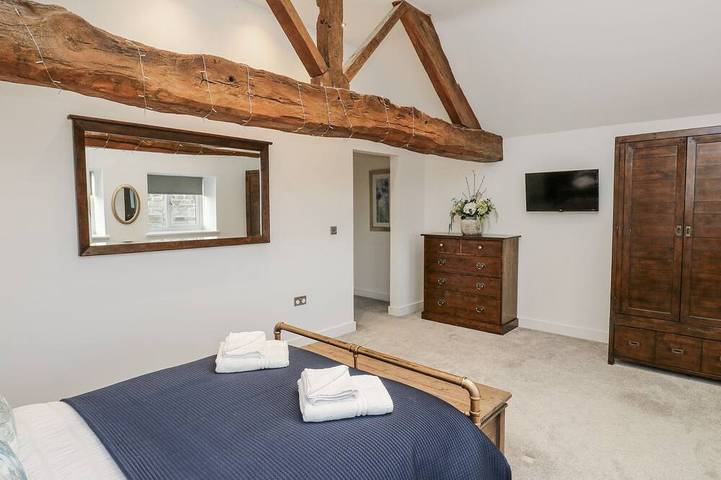 The Robins Nest, pet friendly, with hot tub in Wintersett in Wakefield, Yorkshire de l'Ouest