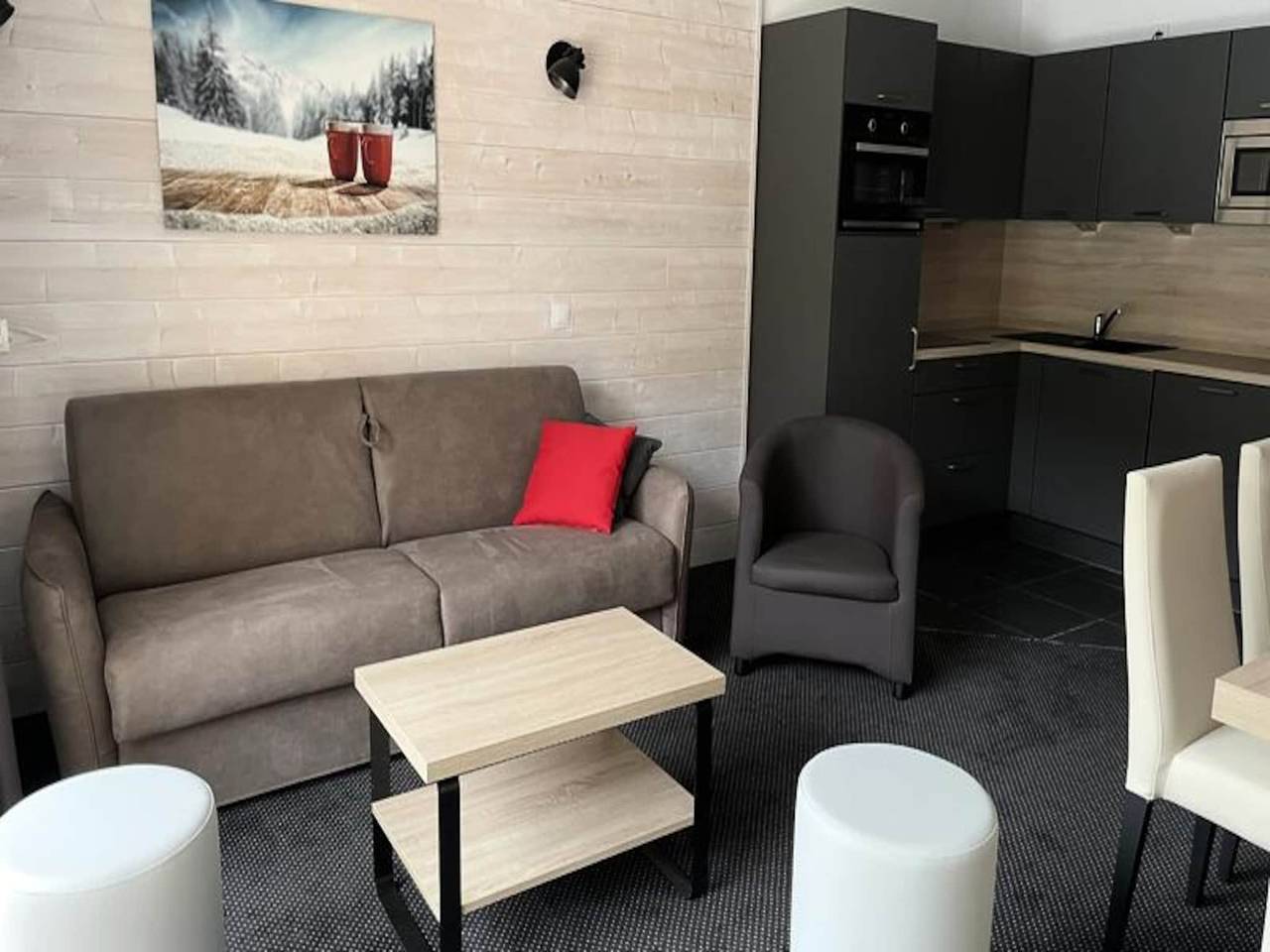 Ganze Wohnung, Apartment in der Nähe der Pisten mit Pool und Whirlpool in Gourette, Eaux-Bonnes