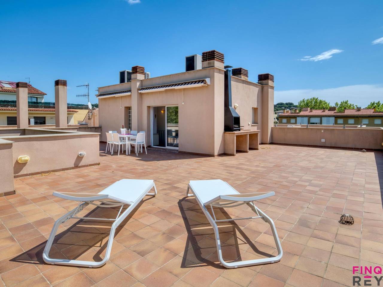 Apartamento entero, Dúplex en S'agaró con 2 dormitorios y balcón, parking incluido in S'Agaró, Platja d'Aro