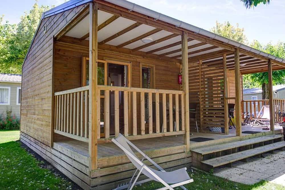 Chalet confortable avec terrasse pour 2 personnes in Coulon, Région de Niort