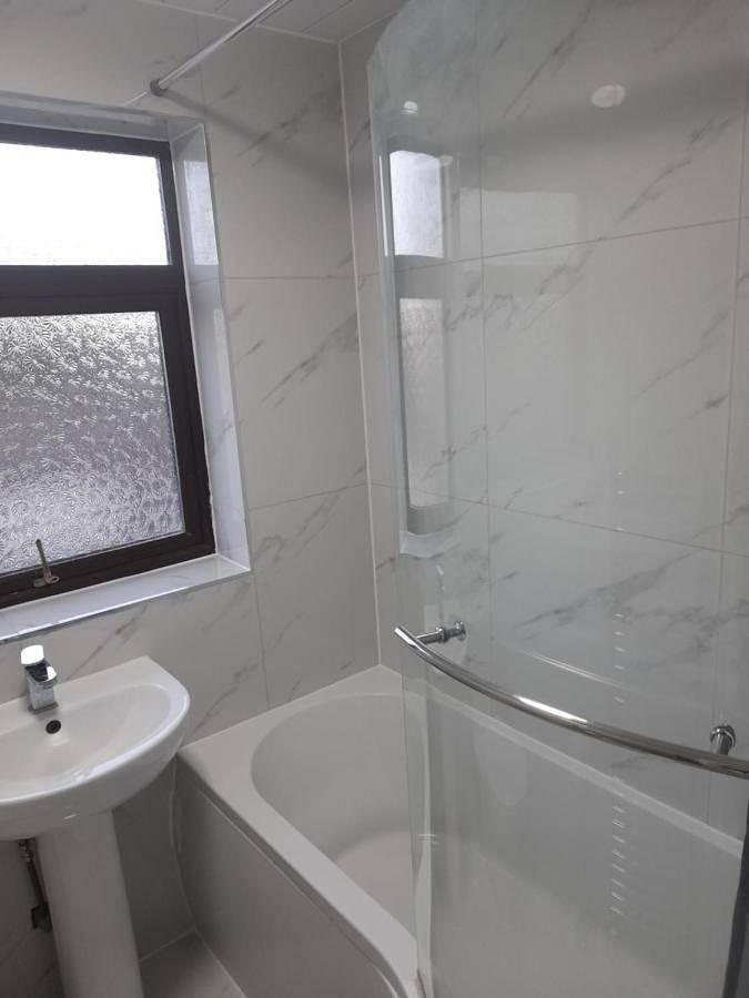 Three-Bedroom Villa in Barking und Dagenham, London