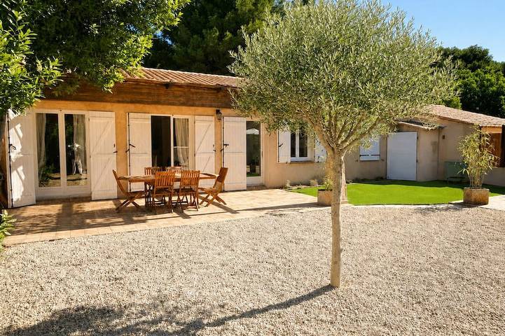 Villa pour 8 personnes, avec Terrasse et Jardin à Giens